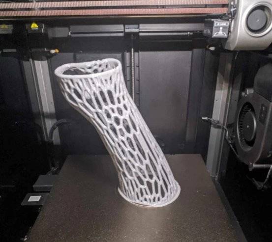 ：积木易搭助力个性化手臂康复辅具定制球友会首页3D扫描技术革新医疗领域(图1)